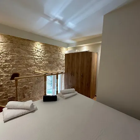 Q Rocco Apartments, Corfu Town Appartement