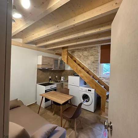 Q Rocco Apartments, Corfu Town アパート