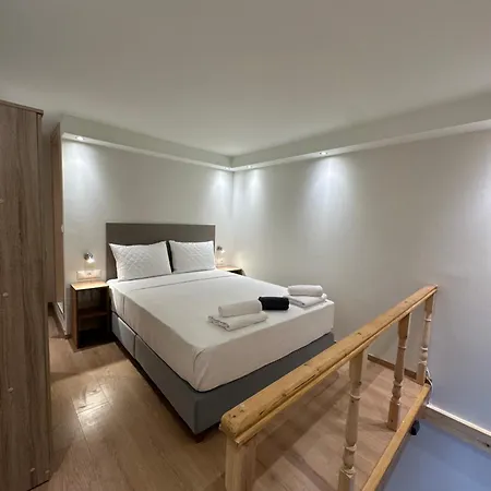 アパート Q Rocco Apartments, Corfu Town コルフ島